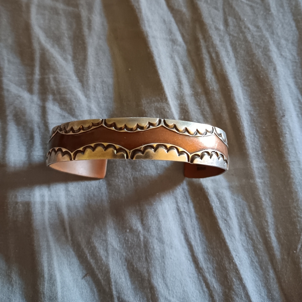 Vintage Authentic Douglas Etsitty Navajo bracelet